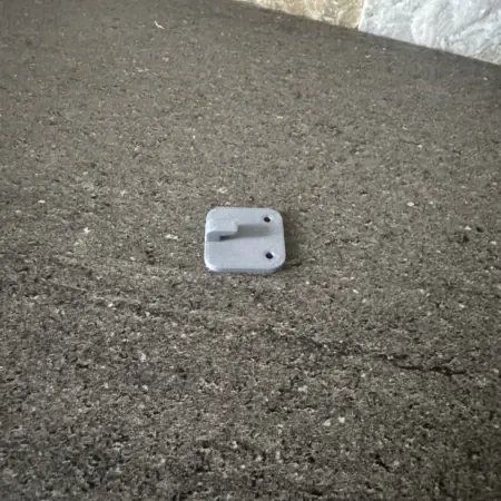 Accroche mural en plastique