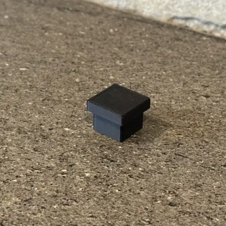 Plastique de tube carrée 1 cm