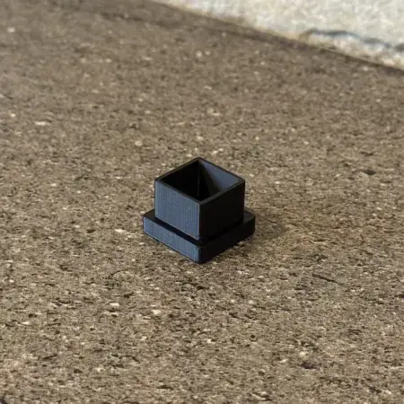 Embout de tube carrée 1 cm en 3d