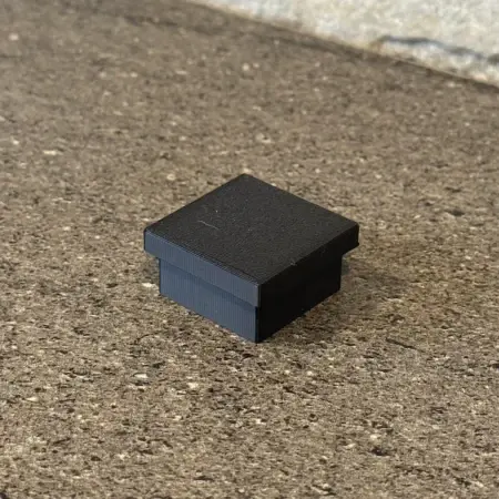 Embout de tube carrée 2cm sur mesure