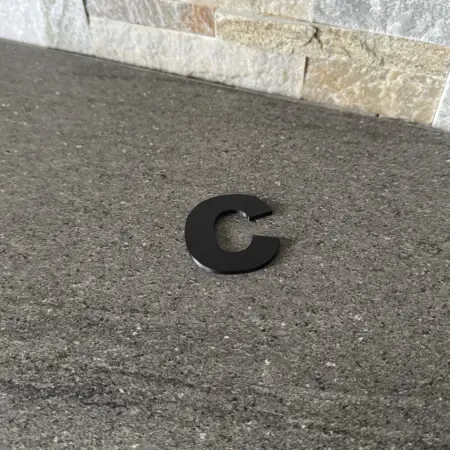 Lettre en plastique 3d sur mesure