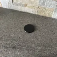 Plaque ronde percée réaliser en impression 3d