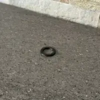 Rondelle noir ou blanche en plastique 1cm