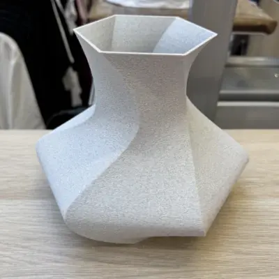 Vase spirale gris texturé impression 3d